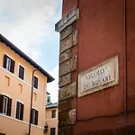 Vicolo De\' Bovari Private Apartment