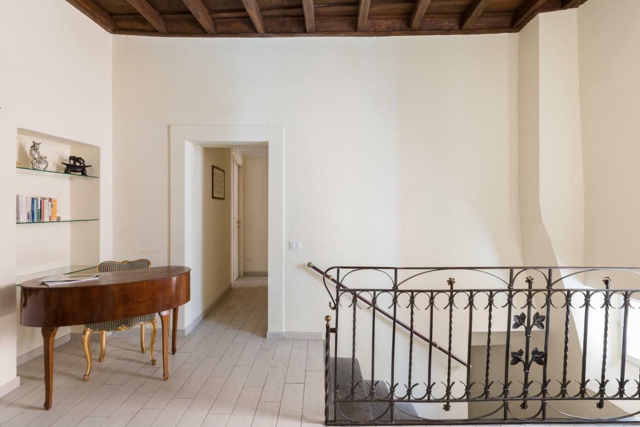 Vicolo De' Bovari Private * Rom