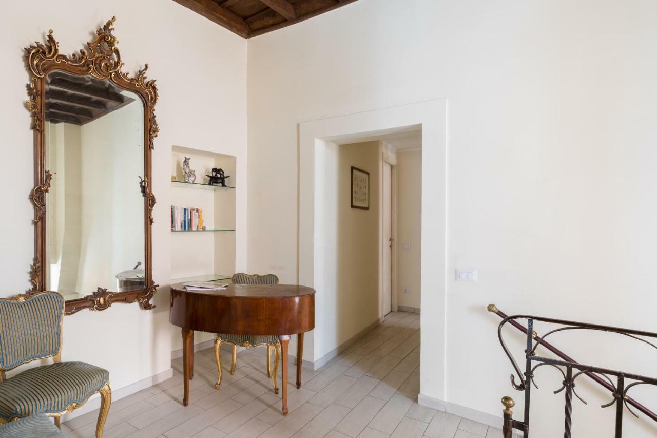 Vicolo De' Bovari Private * Rom