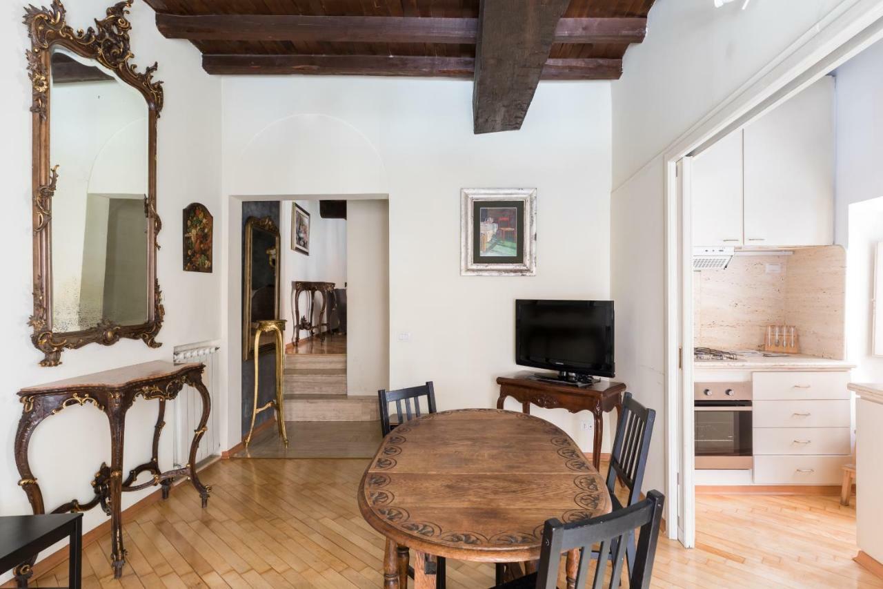 Vicolo De' Bovari Private * Rom